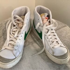 Nike Blazer Mid 77 Vintage 2020 ed size 4 in White with Pine Green swoosh